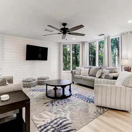 2354-56 Courtside Villas